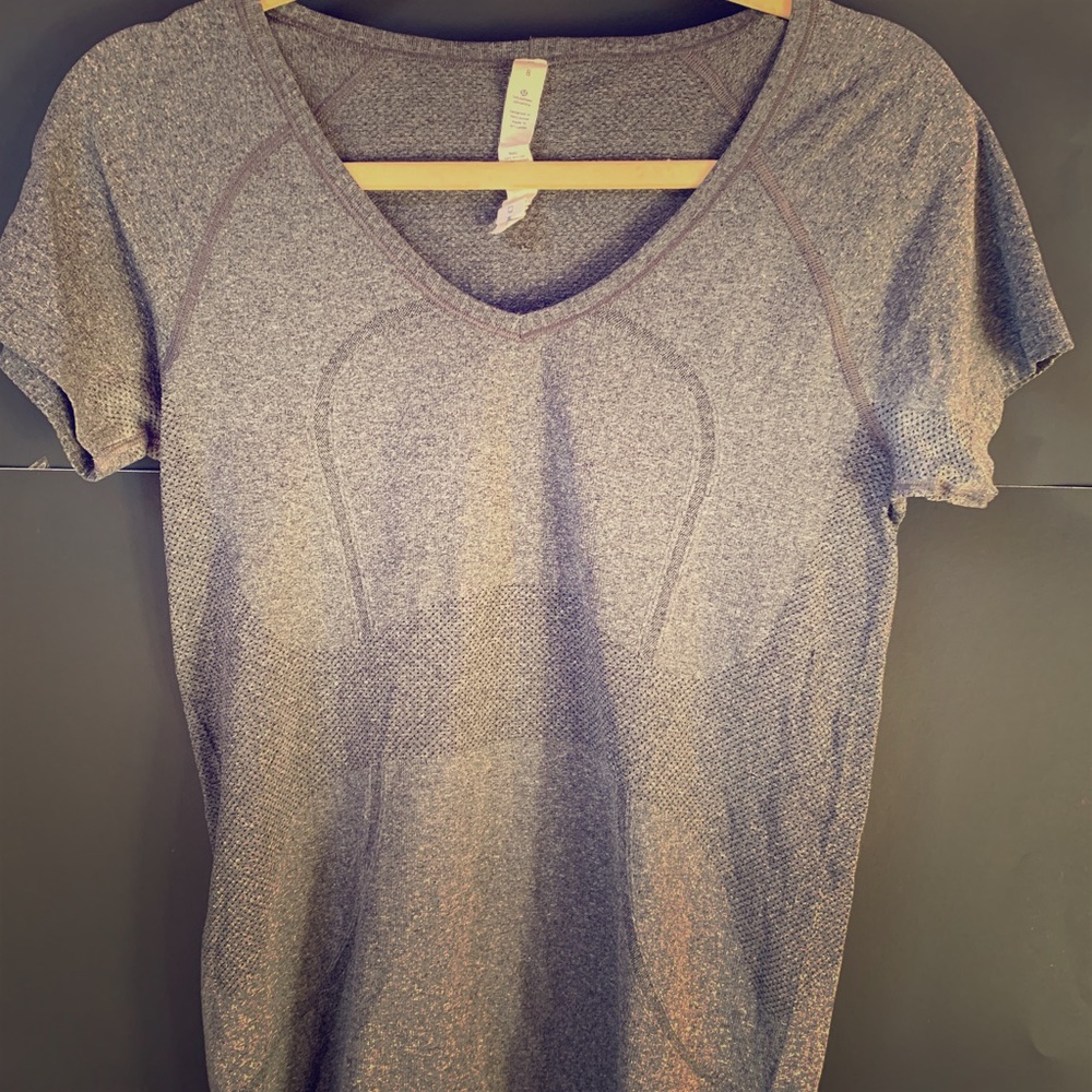 Lululemon Gray Short Sleeve Workout Top